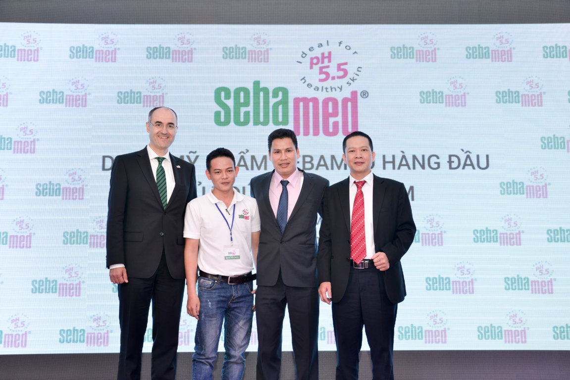 hinh sebamed viet nam- san pham an toan cho da- su kien sebamed - san phâm -cham soc da danh cho be- an toan -ph trung tinh - sebapharma - ky phong 7